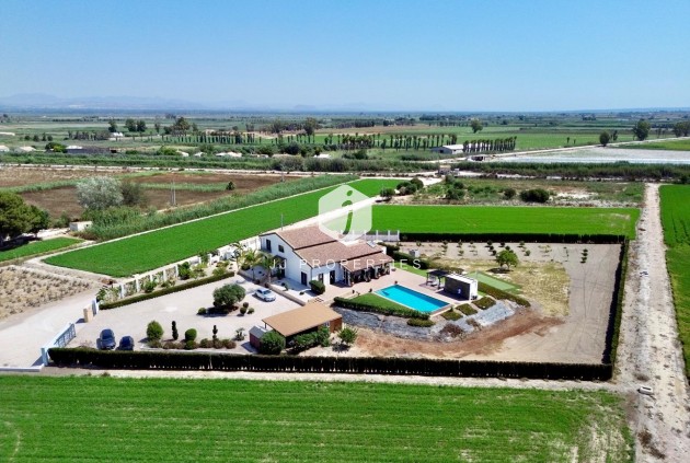 Z drugiej ręki - Villa -
Dolores - Comunidad Valenciana