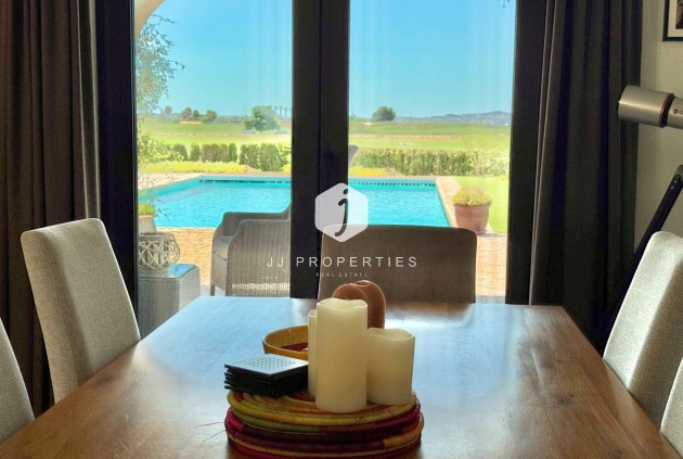 Z drugiej ręki - Villa -
Dolores - Comunidad Valenciana