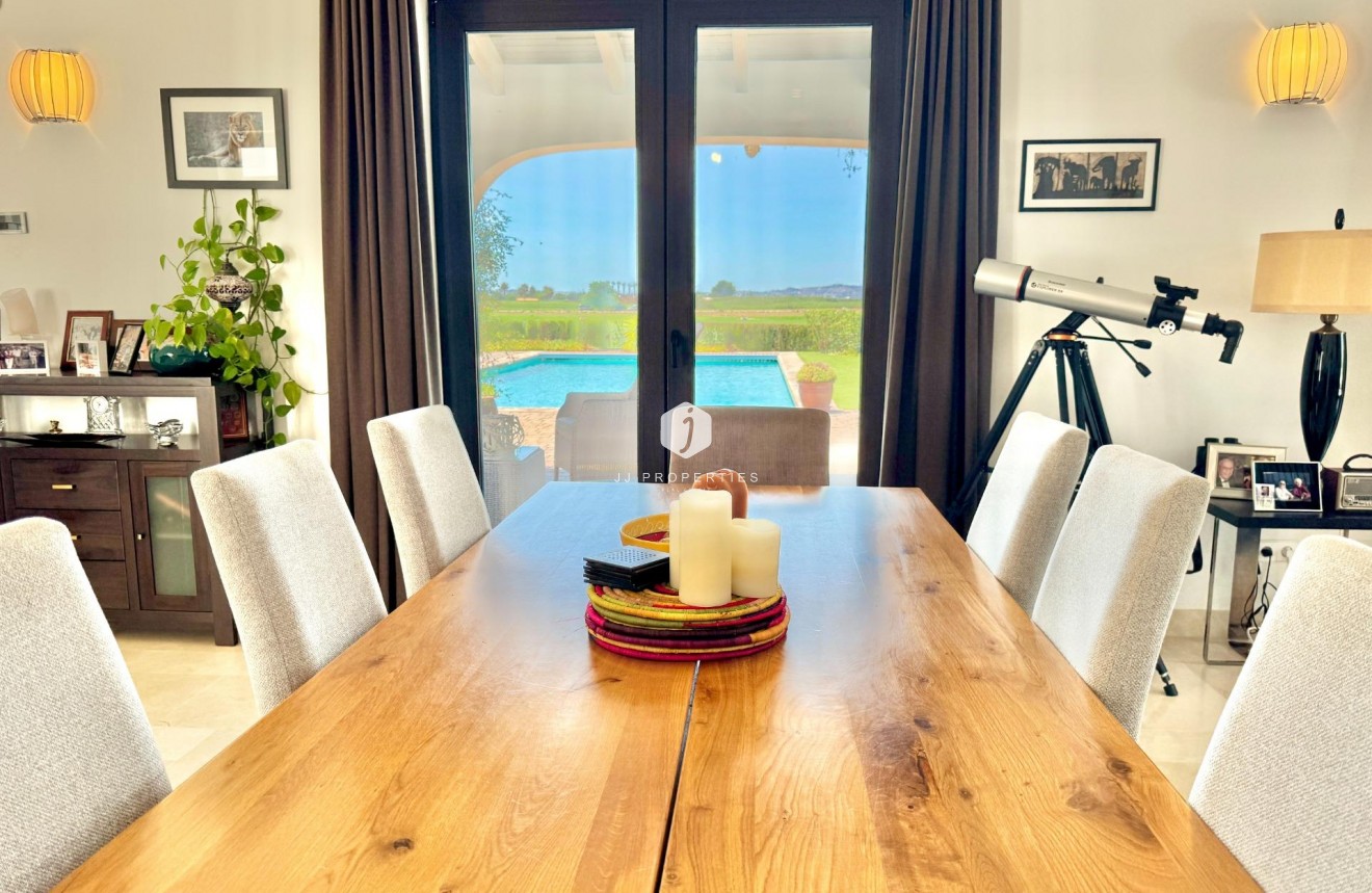 Z drugiej ręki - Villa -
Dolores - Comunidad Valenciana