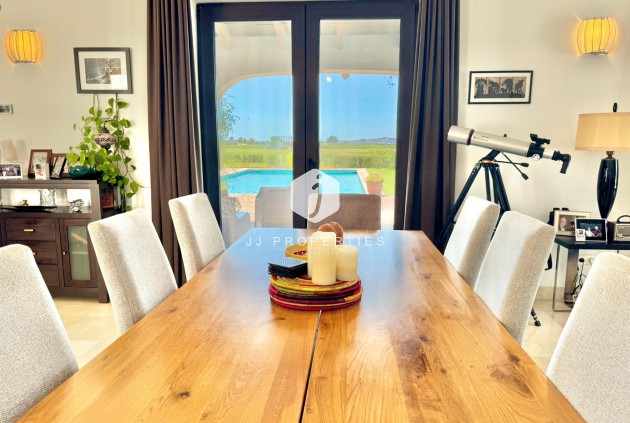 Z drugiej ręki - Villa -
Dolores - Comunidad Valenciana