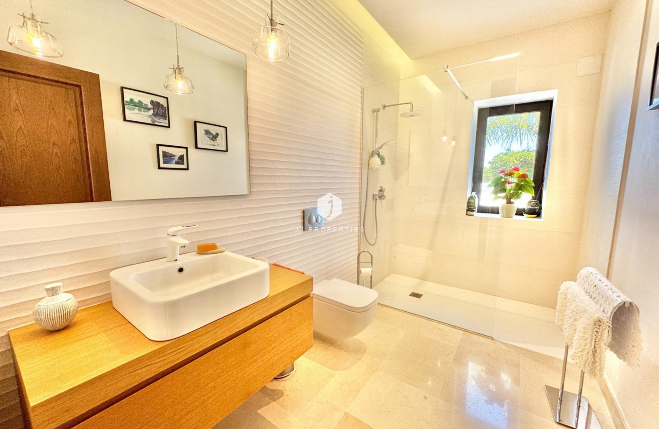 Z drugiej ręki - Villa -
Dolores - Comunidad Valenciana