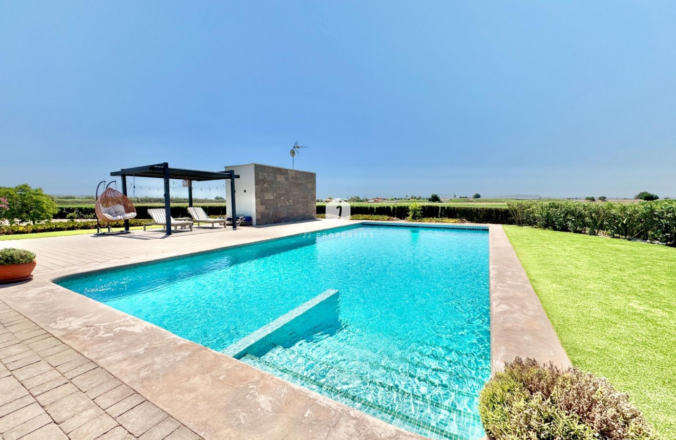 Z drugiej ręki - Villa -
Dolores - Comunidad Valenciana