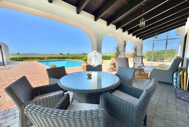 Z drugiej ręki - Villa -
Dolores - Comunidad Valenciana