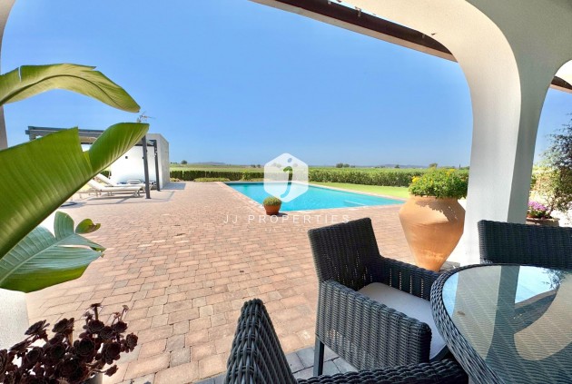 Z drugiej ręki - Villa -
Dolores - Comunidad Valenciana