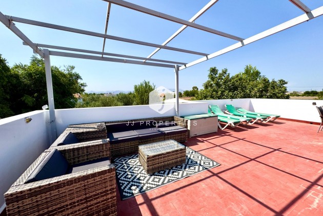 Z drugiej ręki - Villa -
Dolores - Comunidad Valenciana