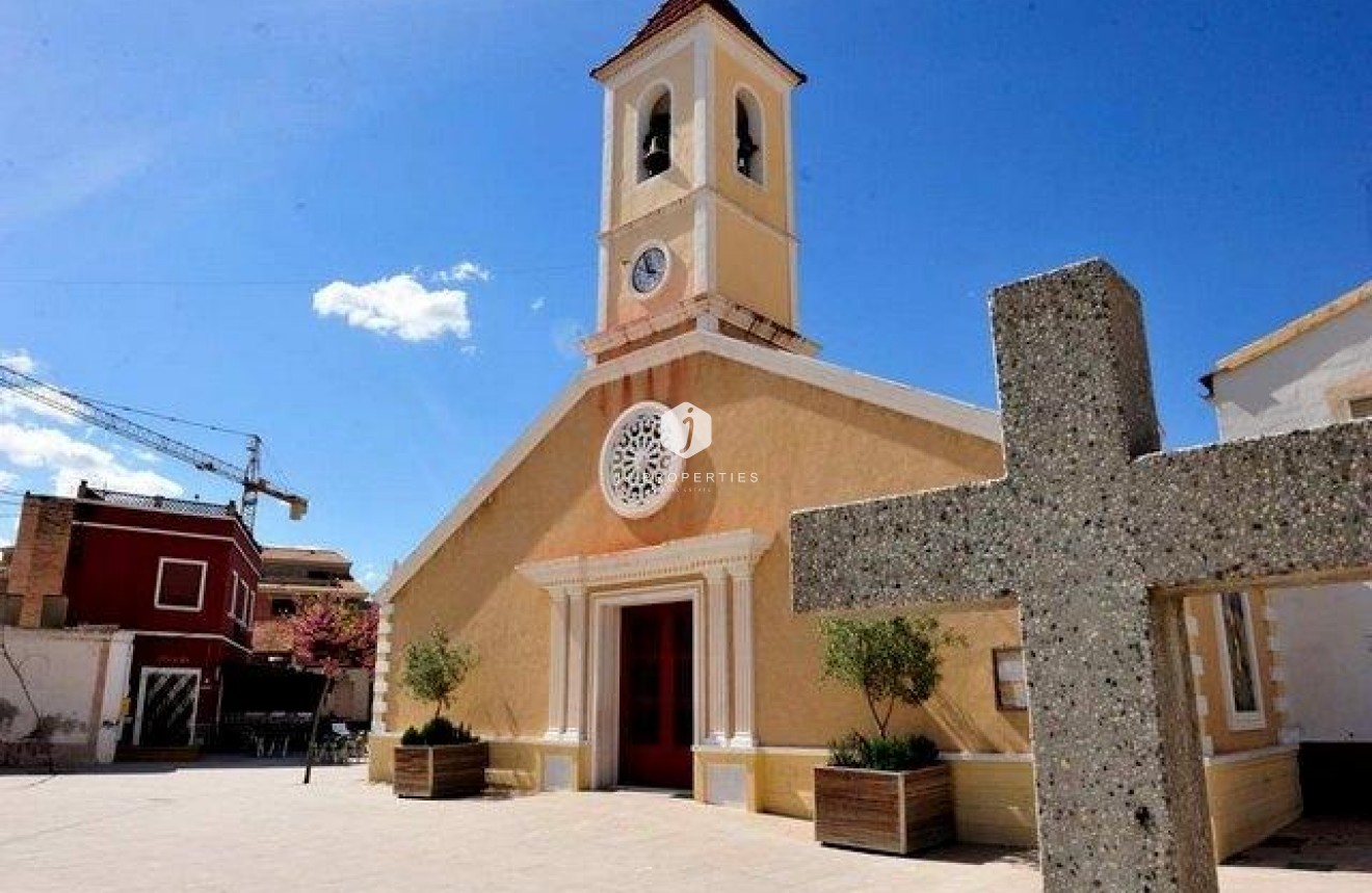 Neue Gebäude - Chalet -
Torre Pacheco - Roldán