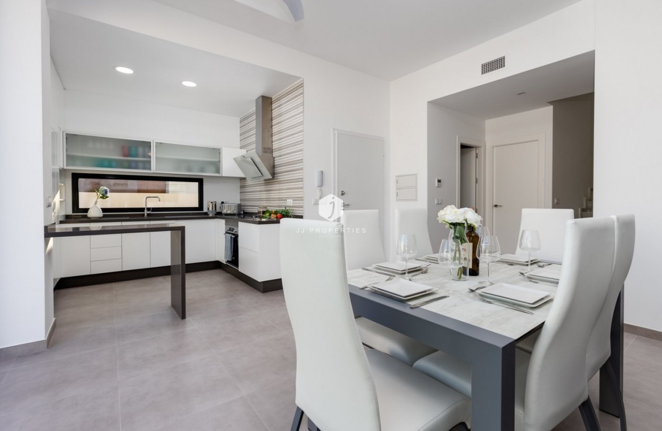 Nowy budynek - Villa -
Pilar de la Horadada - pueblo