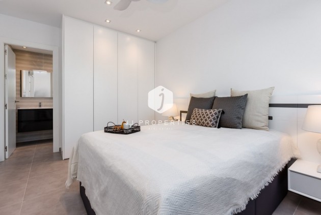 Nowy budynek - Villa -
Pilar de la Horadada - pueblo