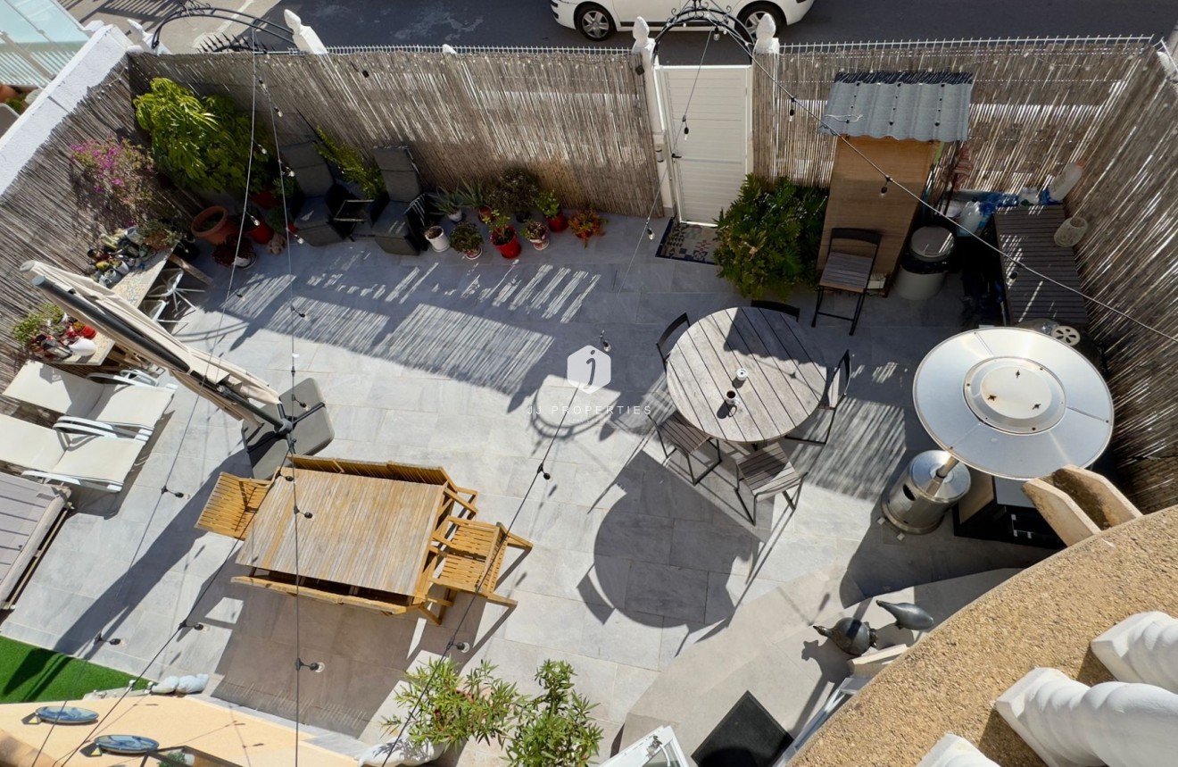 Aus zweiter Hand - Villa -
Orihuela Costa - Costa Blanca