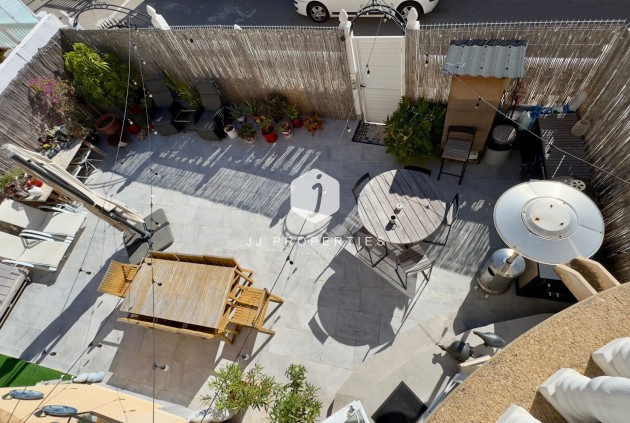 Aus zweiter Hand - Villa -
Orihuela Costa - Costa Blanca