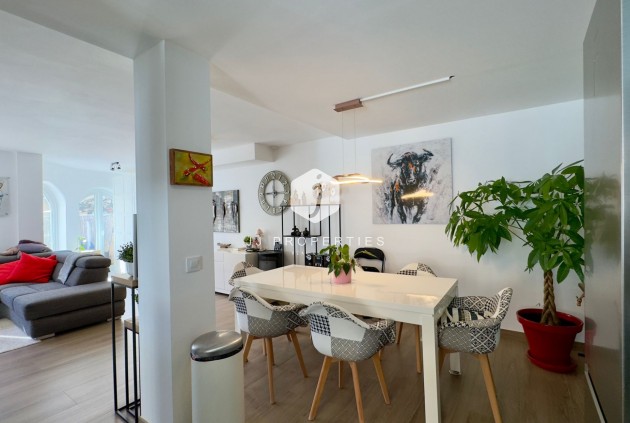 Aus zweiter Hand - Villa -
Orihuela Costa - Costa Blanca