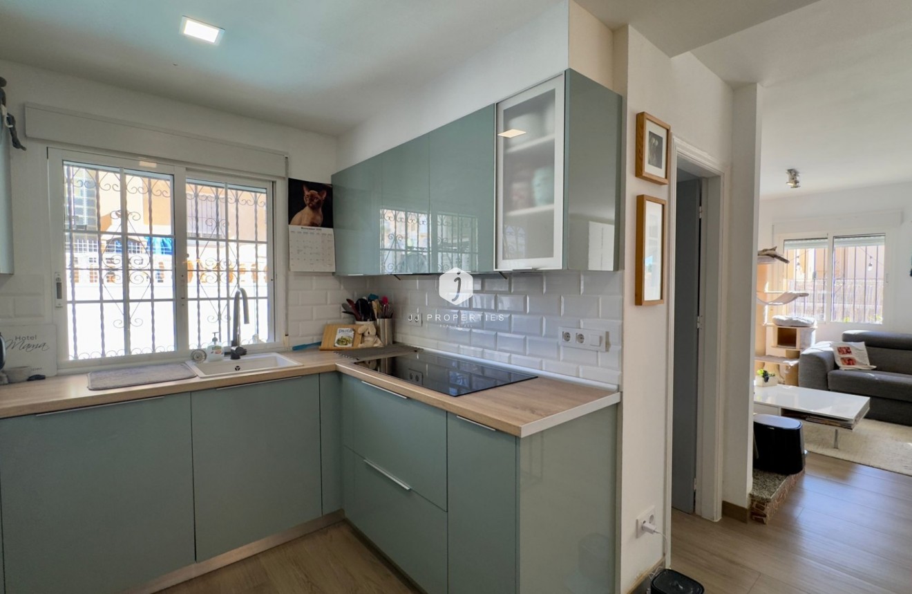 Aus zweiter Hand - Villa -
Orihuela Costa - Costa Blanca