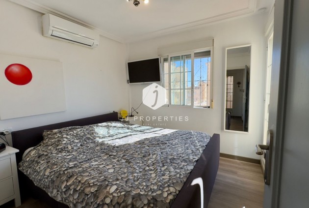 Aus zweiter Hand - Villa -
Orihuela Costa - Costa Blanca