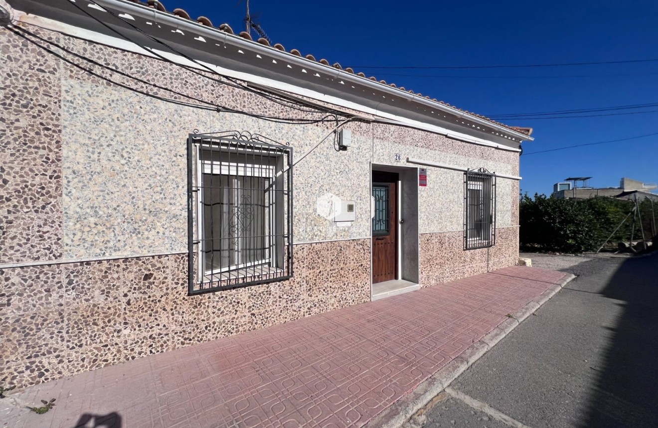 Segunda mano - Villa -
Benejúzar - Inland