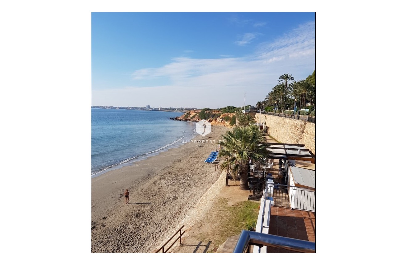 Resale - Penthouse -
Punta Prima - Costa Blanca