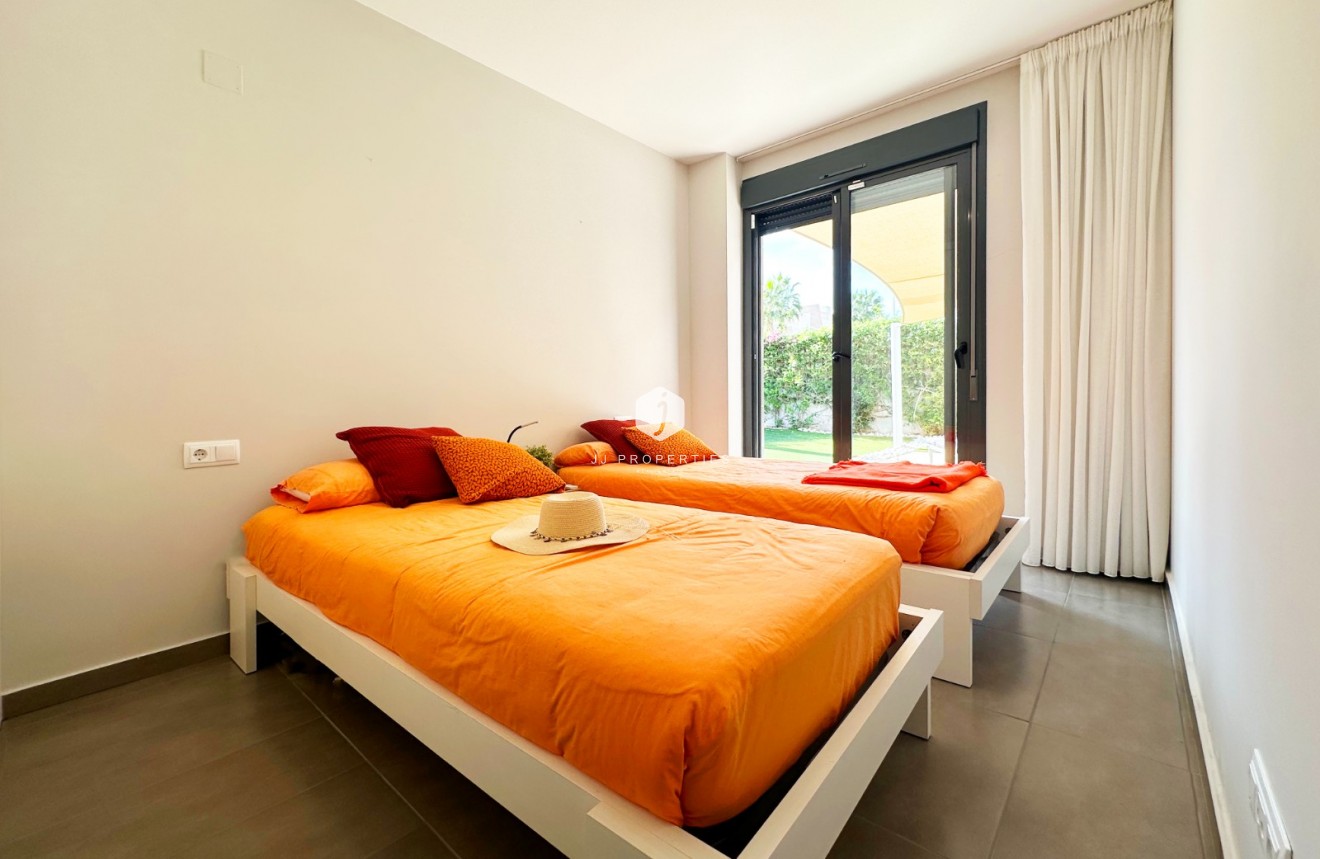 Resale - Chalet -
Algorfa - Inland