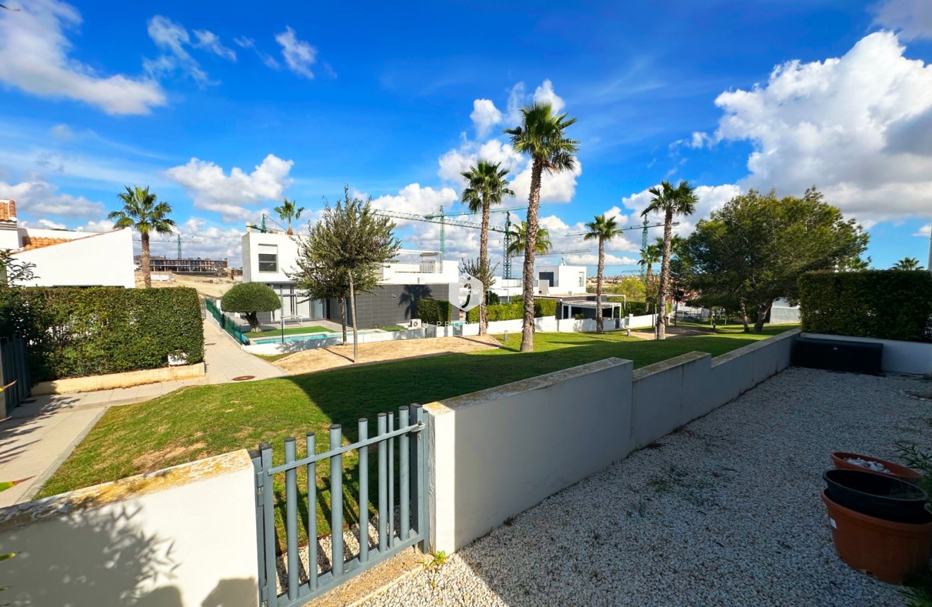 Resale - Chalet -
Algorfa - Inland