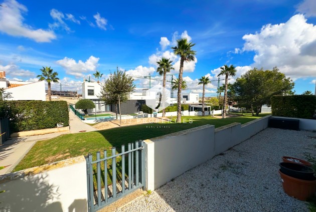 Resale - Chalet -
Algorfa - Inland