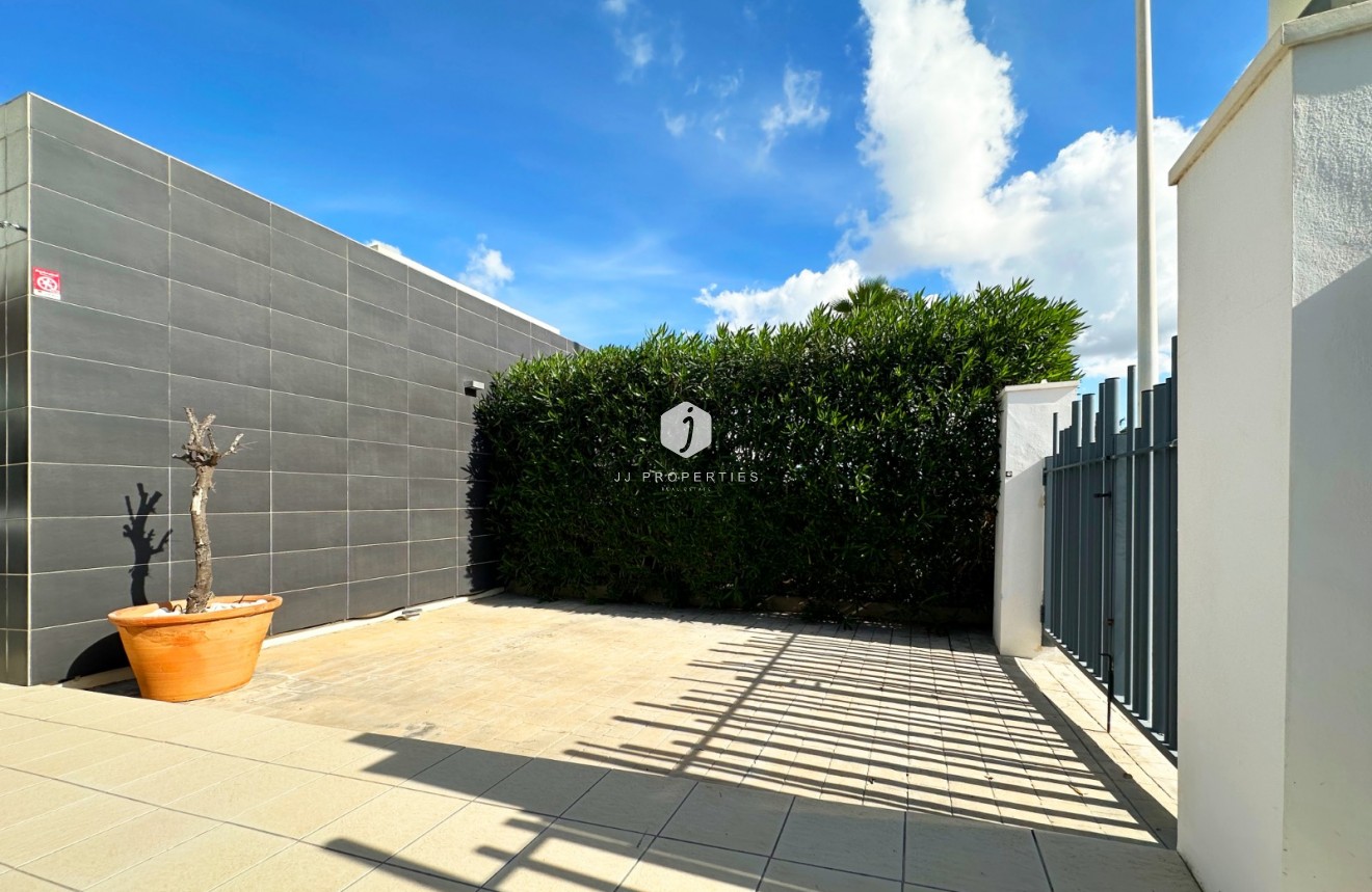 Resale - Chalet -
Algorfa - Inland