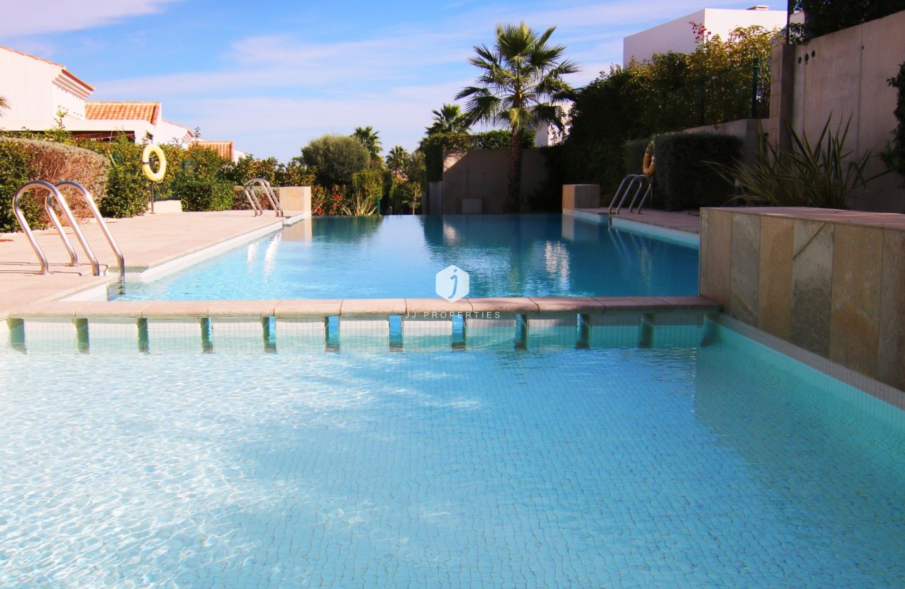 Resale - Chalet -
Algorfa - Inland