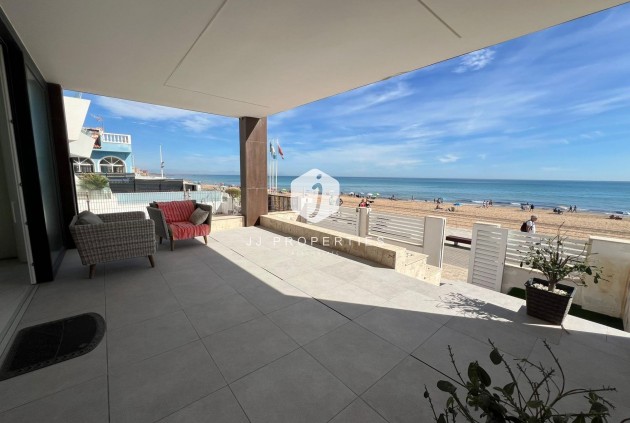 Aus zweiter Hand - Villa -
Torrevieja - La Mata