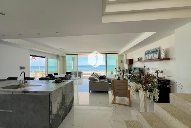 Aus zweiter Hand - Villa -
Torrevieja - La Mata