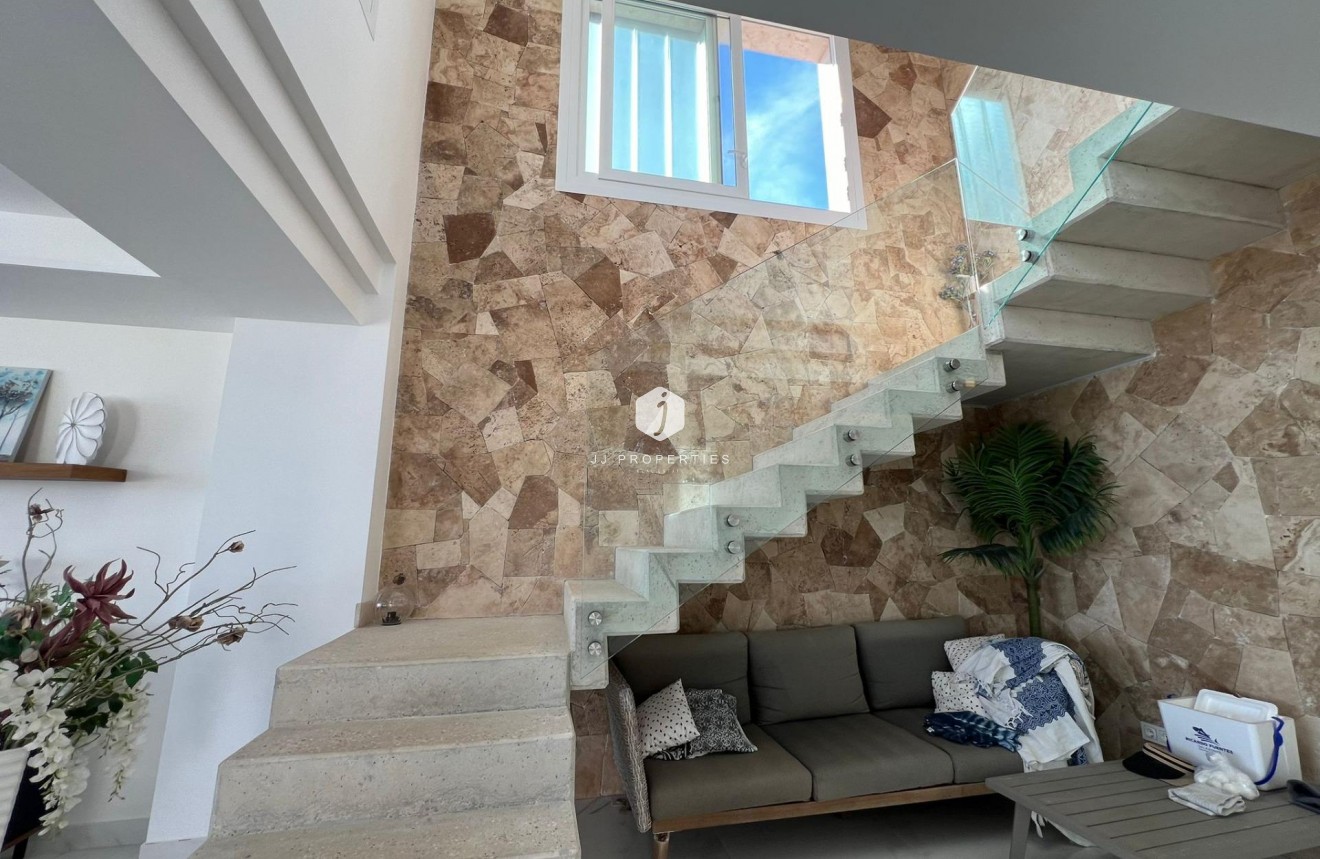 Aus zweiter Hand - Villa -
Torrevieja - La Mata