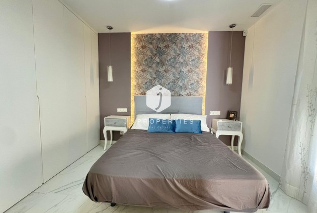 Aus zweiter Hand - Villa -
Torrevieja - La Mata