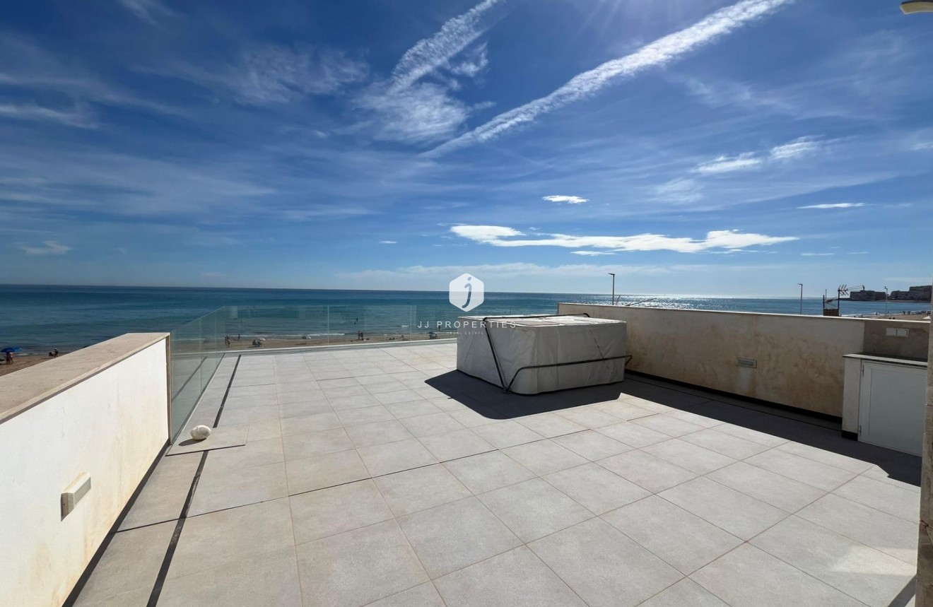 Aus zweiter Hand - Villa -
Torrevieja - La Mata