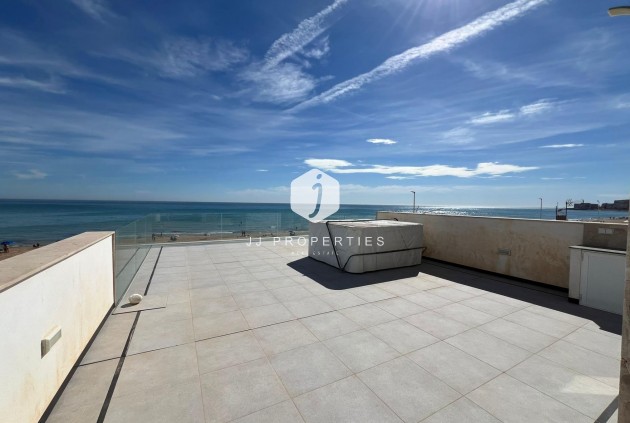 Aus zweiter Hand - Villa -
Torrevieja - La Mata