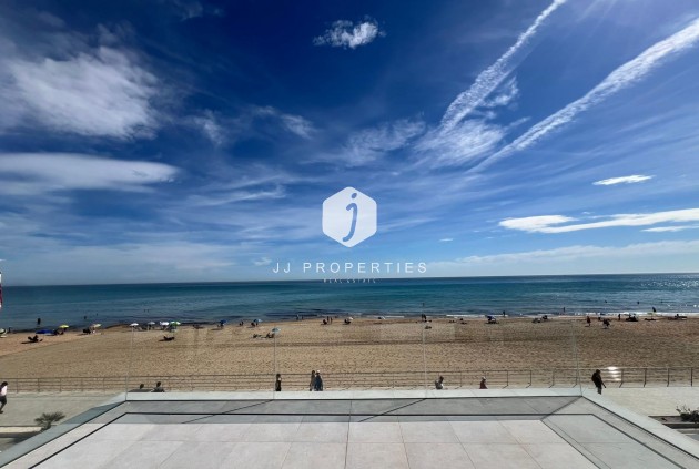 Aus zweiter Hand - Villa -
Torrevieja - La Mata