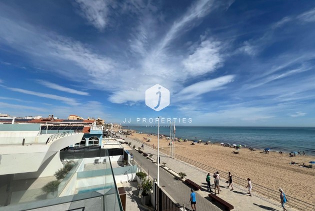 Aus zweiter Hand - Villa -
Torrevieja - La Mata