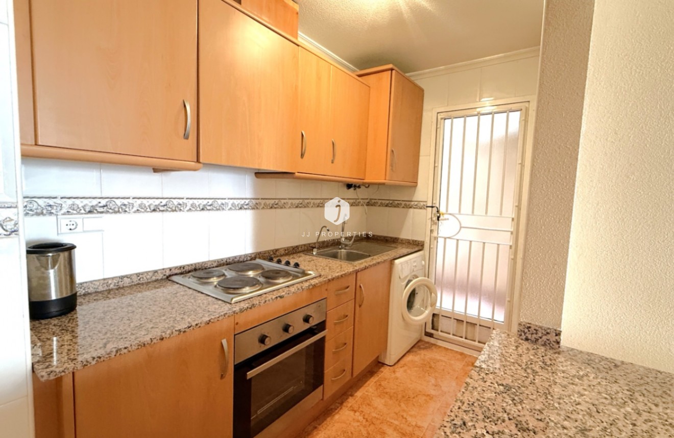 Resale - Apartment / flat -
Torrevieja - Costa Blanca