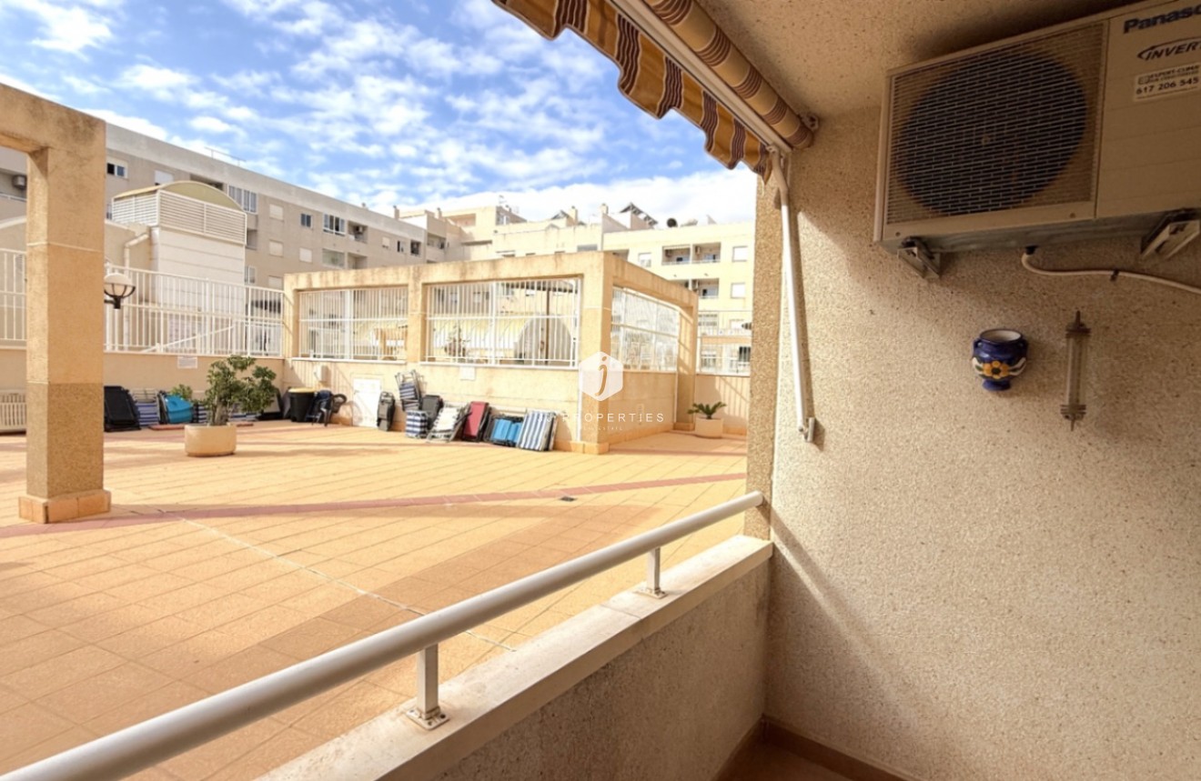 Resale - Apartment / flat -
Torrevieja - Costa Blanca