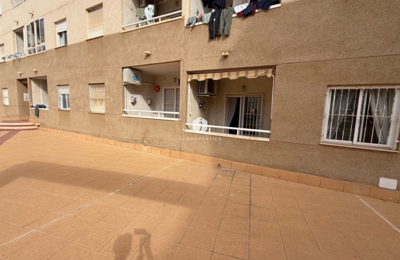 Resale - Apartment / flat -
Torrevieja - Costa Blanca