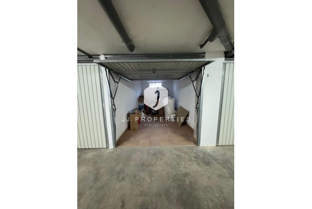 Aus zweiter Hand - Wohnung -
Jacarilla