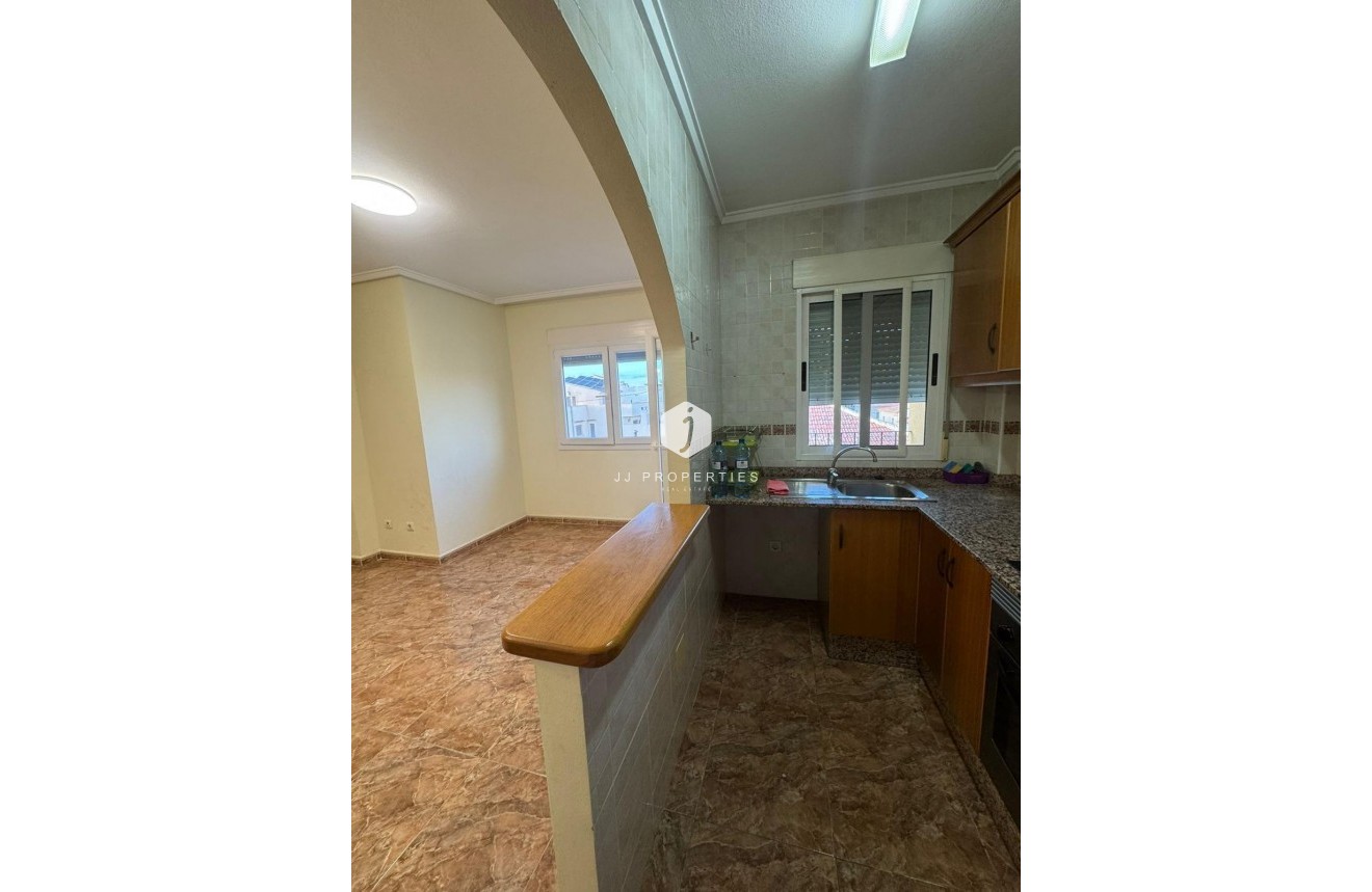 Aus zweiter Hand - Wohnung -
Jacarilla