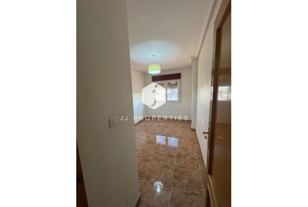 Aus zweiter Hand - Wohnung -
Jacarilla