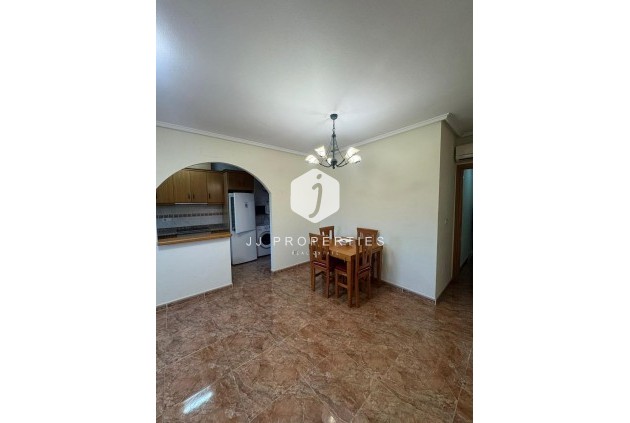 Aus zweiter Hand - Wohnung -
Jacarilla