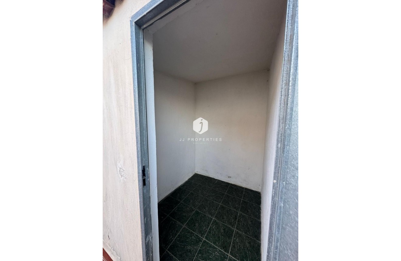 Aus zweiter Hand - Wohnung -
Jacarilla