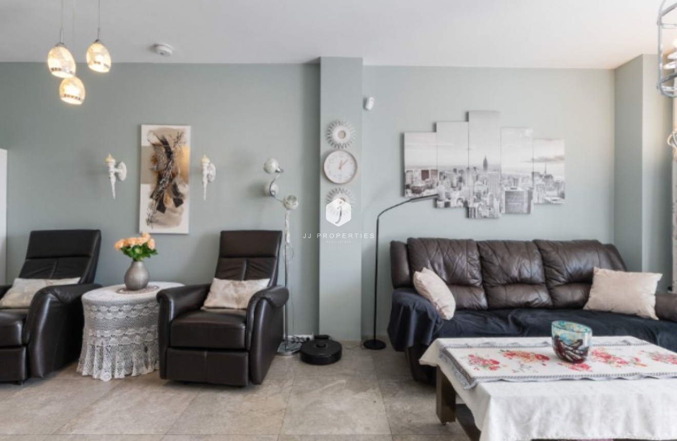 Resale - Apartment / flat -
Torrevieja - Costa Blanca