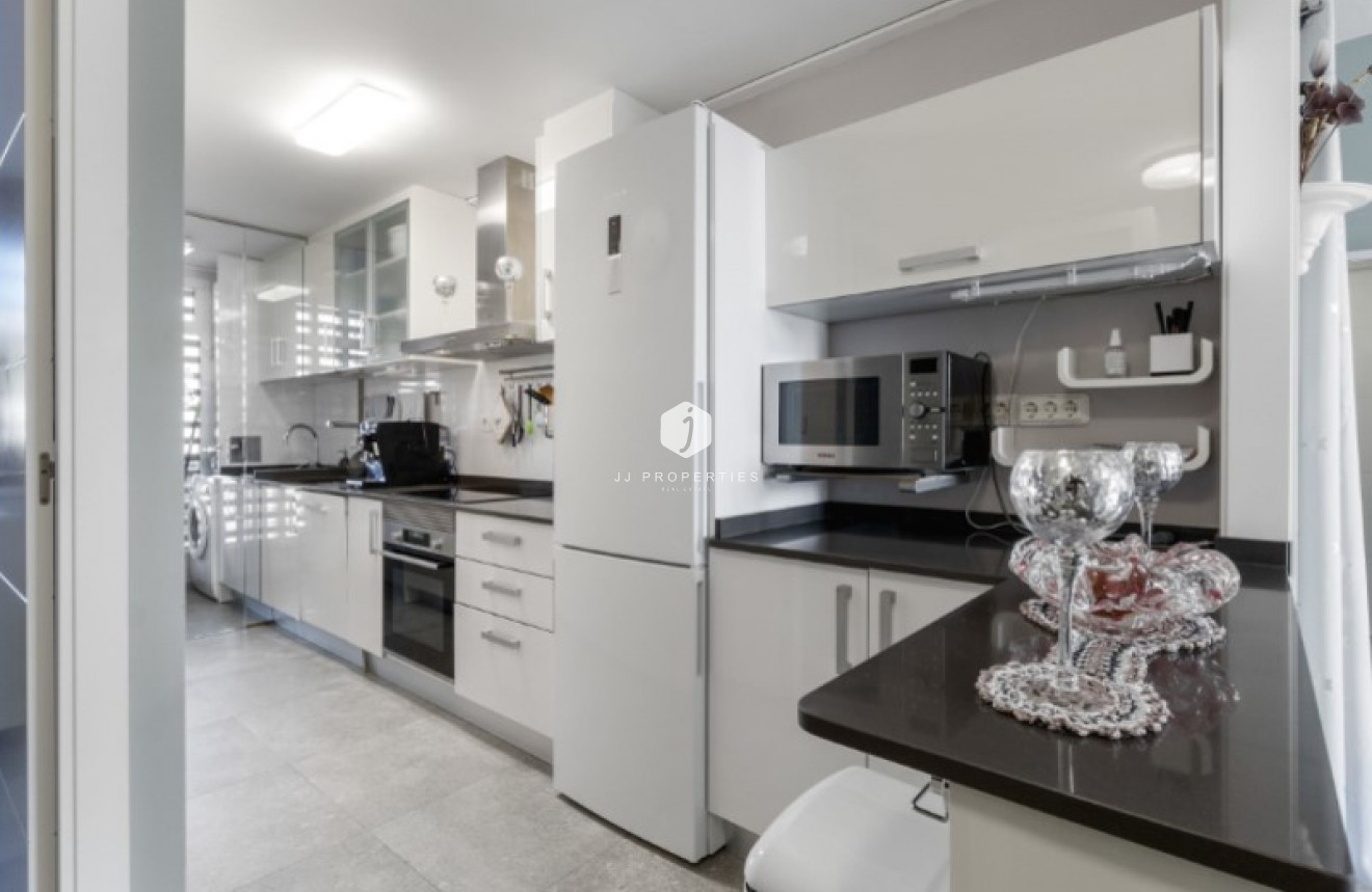 Resale - Apartment / flat -
Torrevieja - Costa Blanca