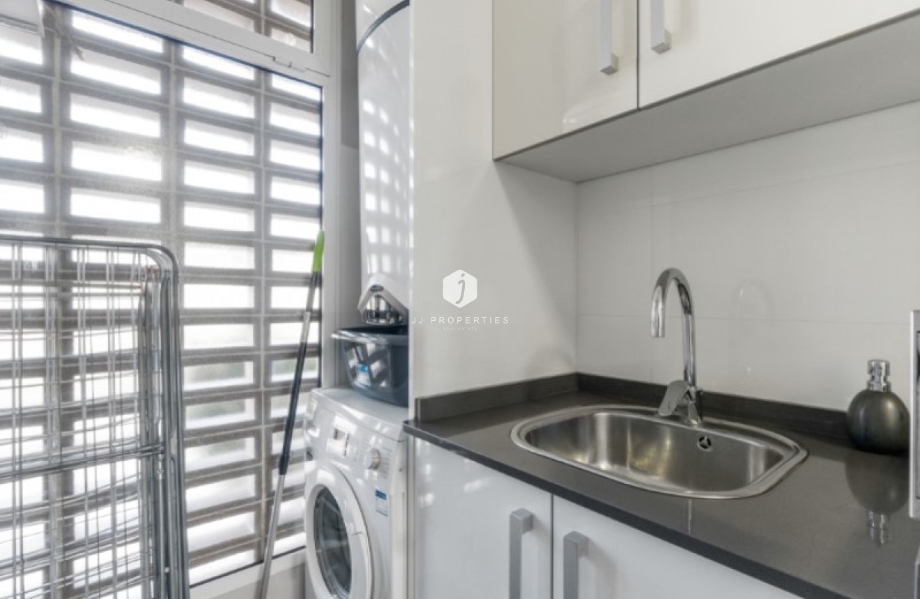 Resale - Apartment / flat -
Torrevieja - Costa Blanca