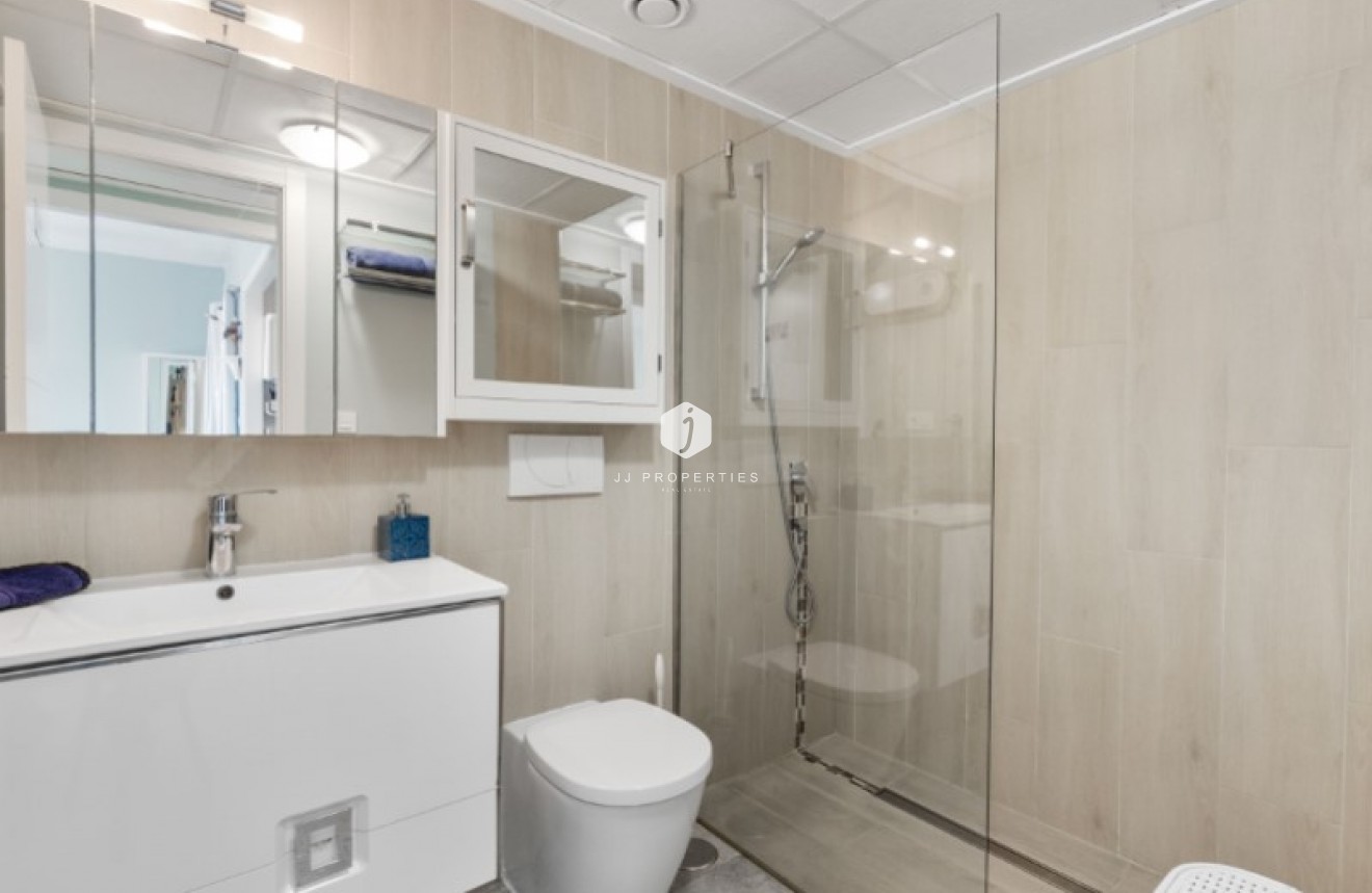 Resale - Apartment / flat -
Torrevieja - Costa Blanca