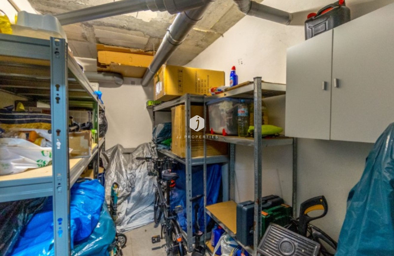 Resale - Apartment / flat -
Torrevieja - Costa Blanca