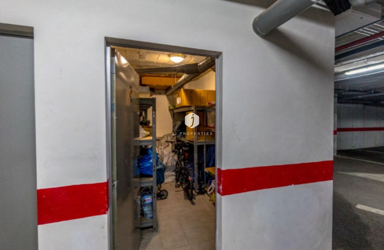 Resale - Apartment / flat -
Torrevieja - Costa Blanca