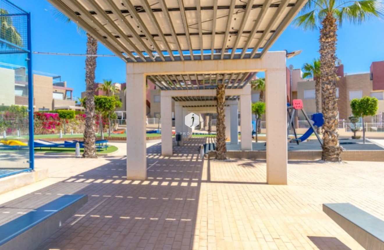 Resale - Apartment / flat -
Torrevieja - Costa Blanca