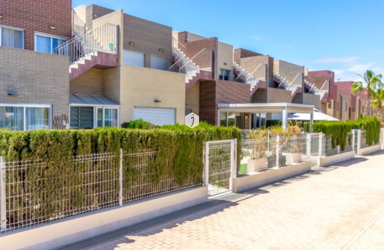 Resale - Apartment / flat -
Torrevieja - Costa Blanca