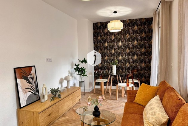 Aus zweiter Hand - Wohnung -
Torrevieja - Playa del Cura