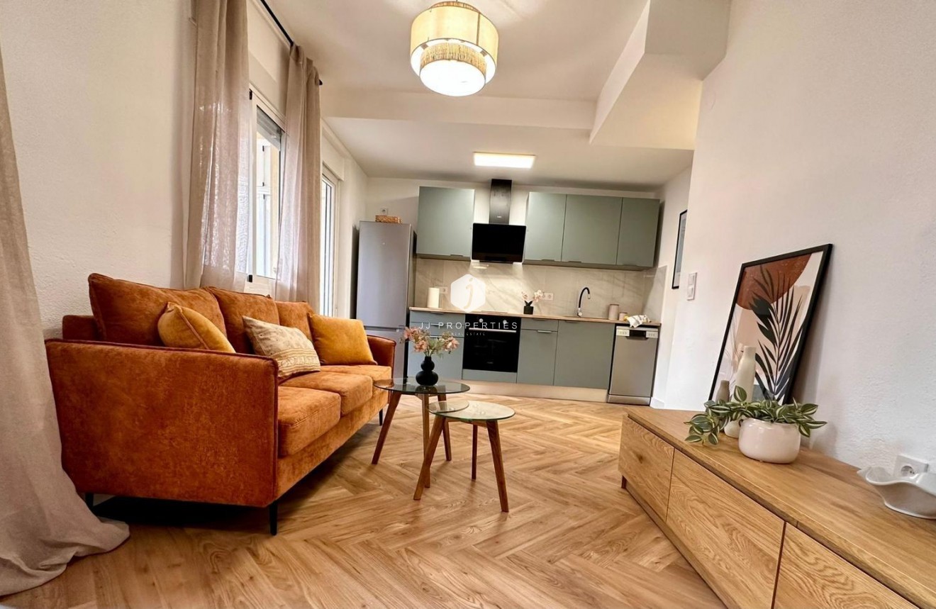 Aus zweiter Hand - Wohnung -
Torrevieja - Playa del Cura